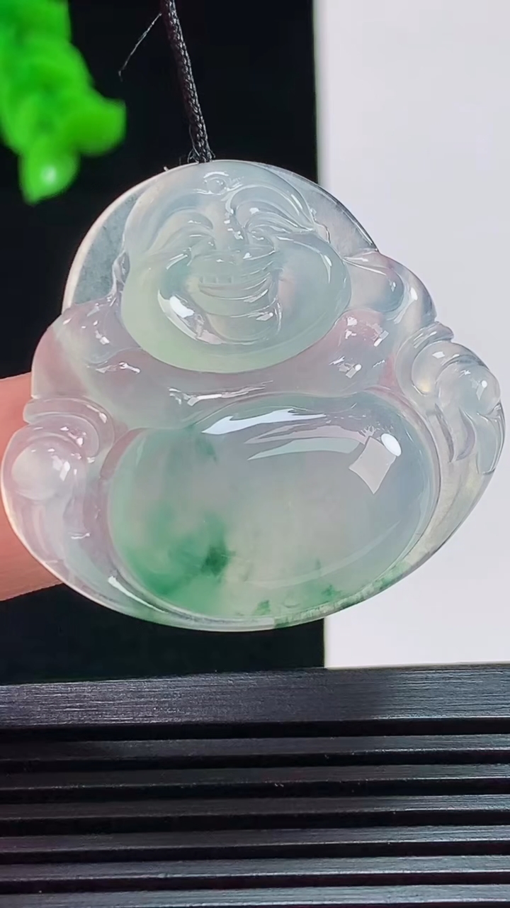 天然A货翡翠种飘花佛公吊坠，尺寸32.5-35-6 重量:10.50g
8月1日