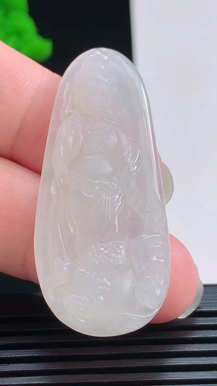 天然A货翡翠普贤菩萨吊坠，尺寸47-21.3-4.8 重量:8.91g
8月1日