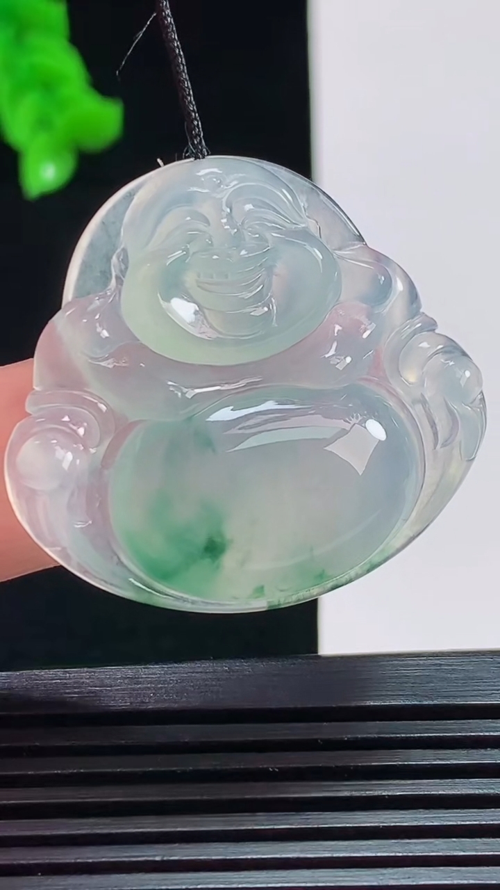 天然A货翡翠种飘花佛公吊坠，尺寸32.5-35-6 重量:10.50g
8月1日