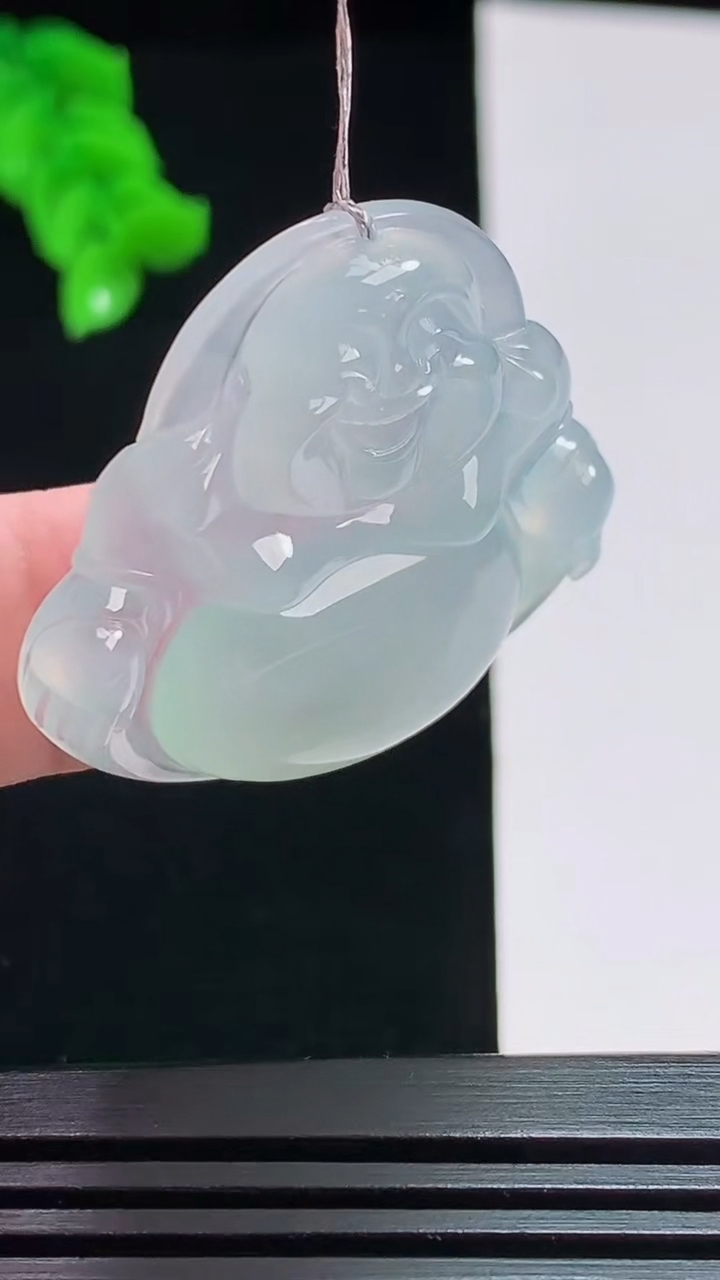 天然A货翡翠佛公吊坠，尺寸33.8-36-6 重量:10.94g
8月1日