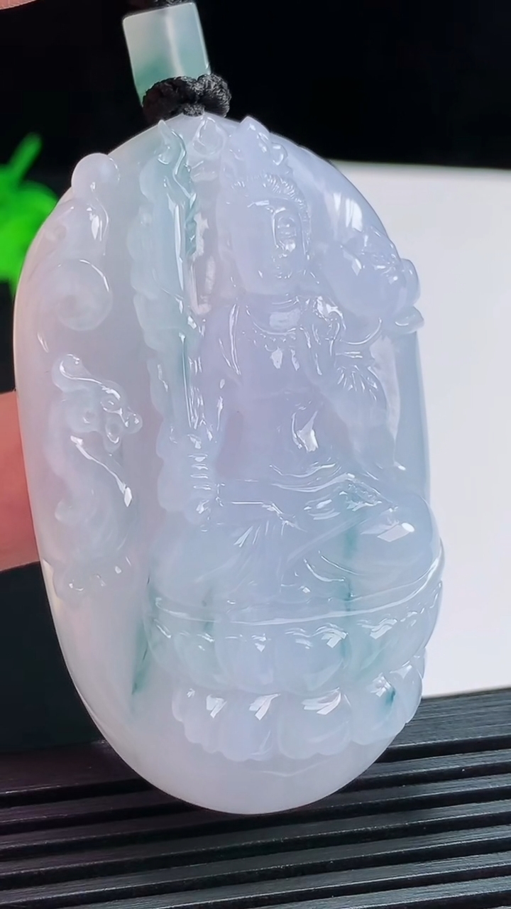 天然A货翡翠种紫罗兰 飘花虚空藏菩萨吊坠，尺寸58.6-34-12 重量:52.58g
8月1日