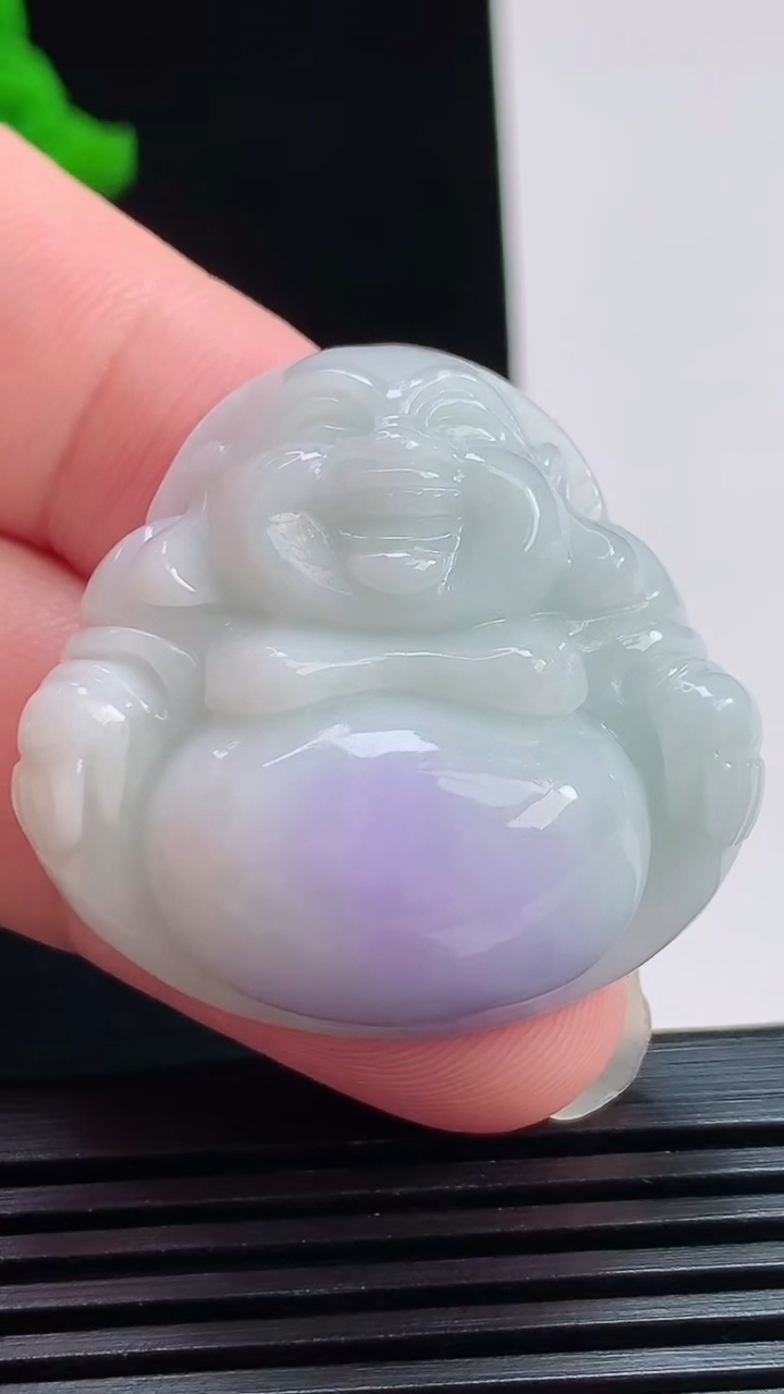 天然A货翡翠紫罗兰佛公吊坠，尺寸34-35-12.2 重量:22.24g
8月1日