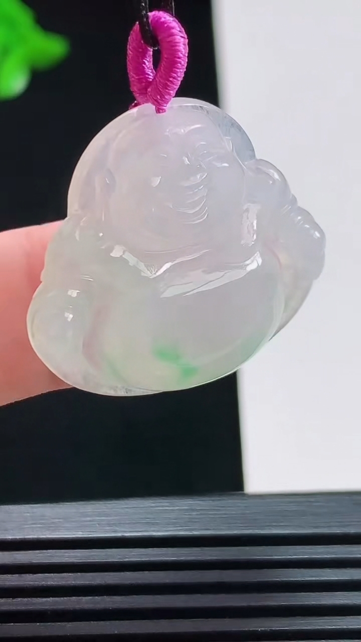 天然A货翡翠佛公吊坠，尺寸26-29-5.5 重量:6.50g
8月3日