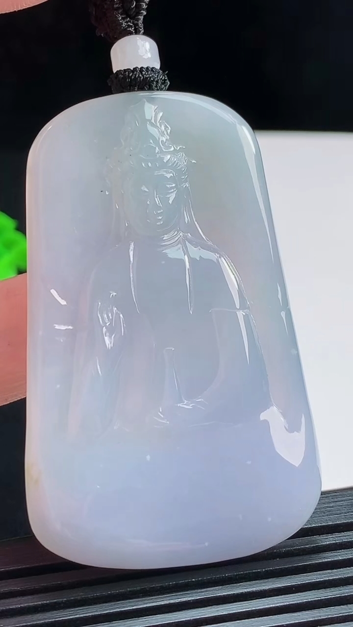 天然A货翡翠紫罗兰素衣观音吊坠，尺寸55.6-35-5.2 重量:28.21g
8月3日