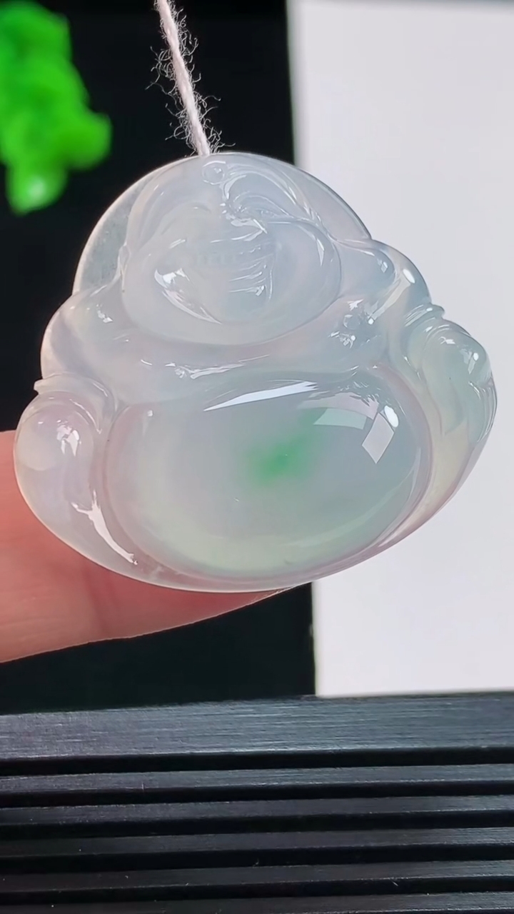 天然A货翡翠佛公吊坠，尺寸29.5-32-5.5 重量:8.20g
8月10日