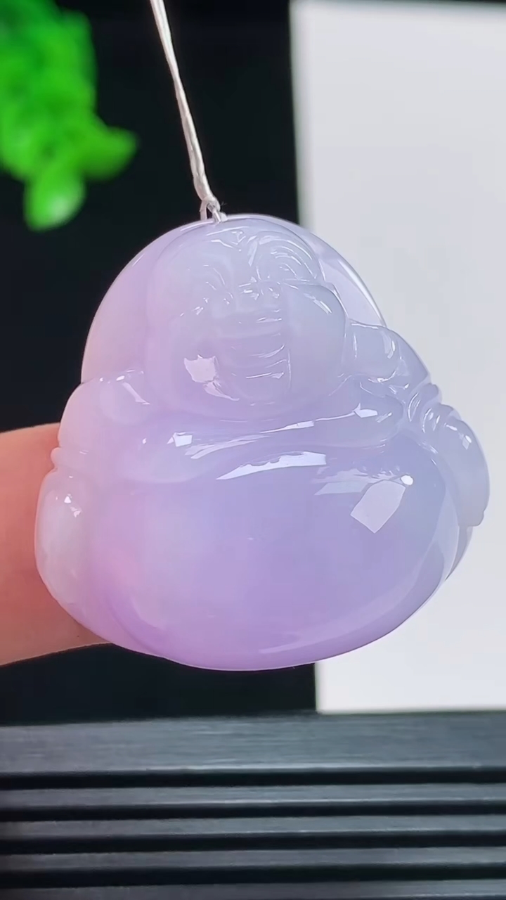 天然A货翡翠冰种紫罗兰佛公吊坠，尺寸28.5-29.2-12.5 重量:17.77g
8月11日