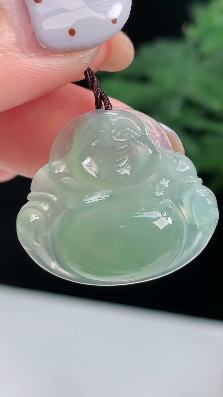 天然A货翡翠佛公吊坠，尺寸22-25-4.8 重量:4.00g
8月14日