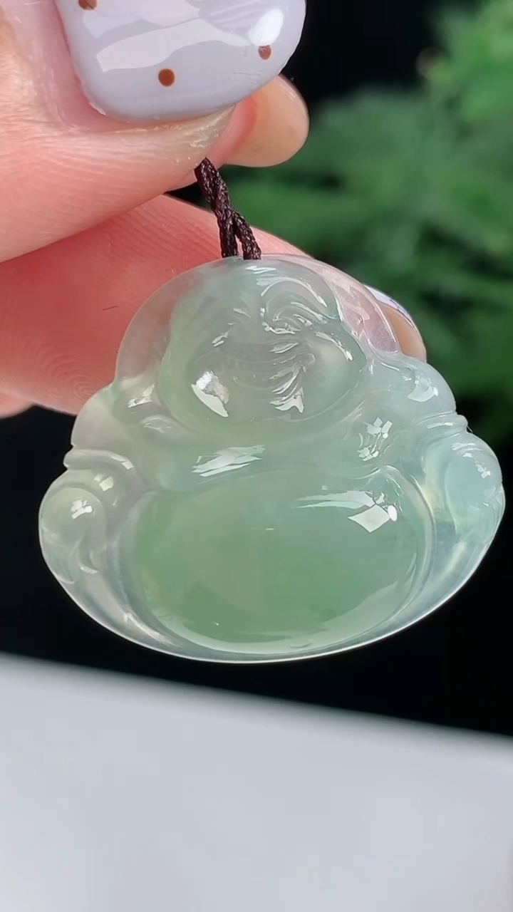 天然A货翡翠佛公吊坠，尺寸22-25-4.8 重量:4.00g
8月14日
