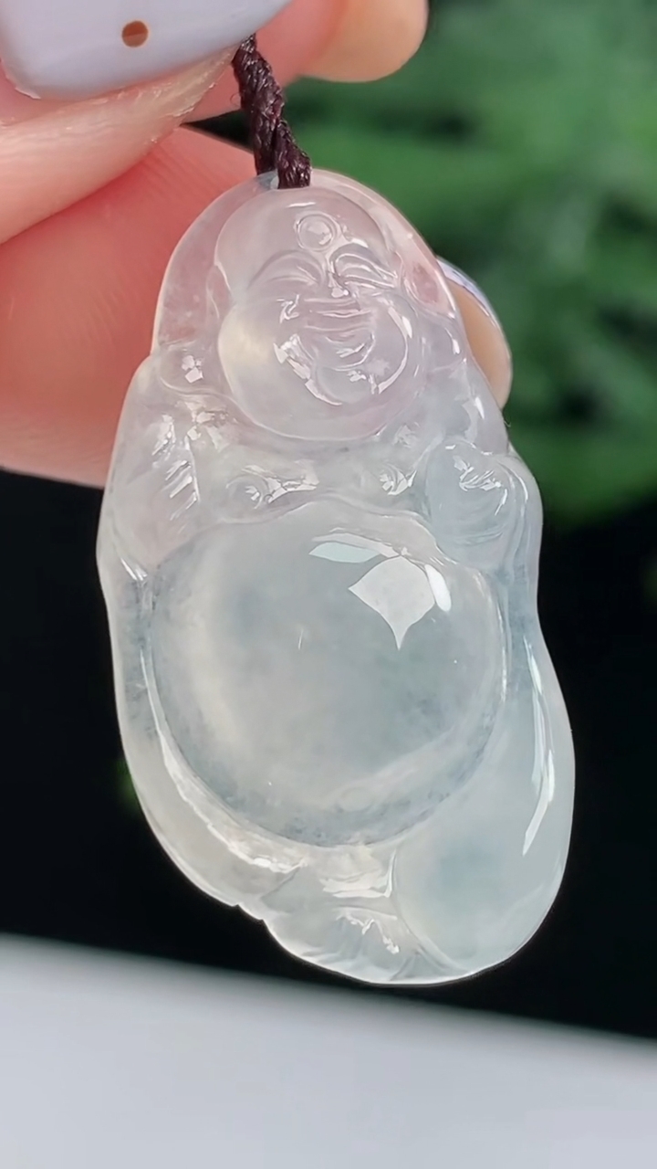 天然A货翡翠布袋佛吊坠，尺寸27.6-15-5 重量:3.77g
8月14日