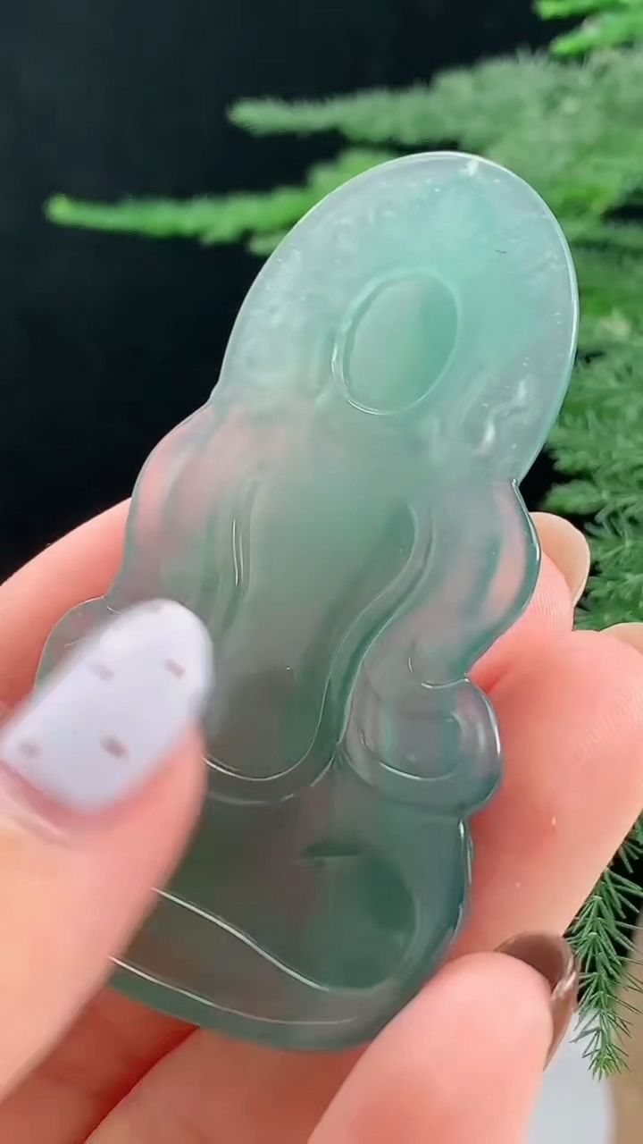 天然A货翡翠蓝水度母菩萨吊坠，尺寸59.2-36-4.5 重量:17.47g
8月15日