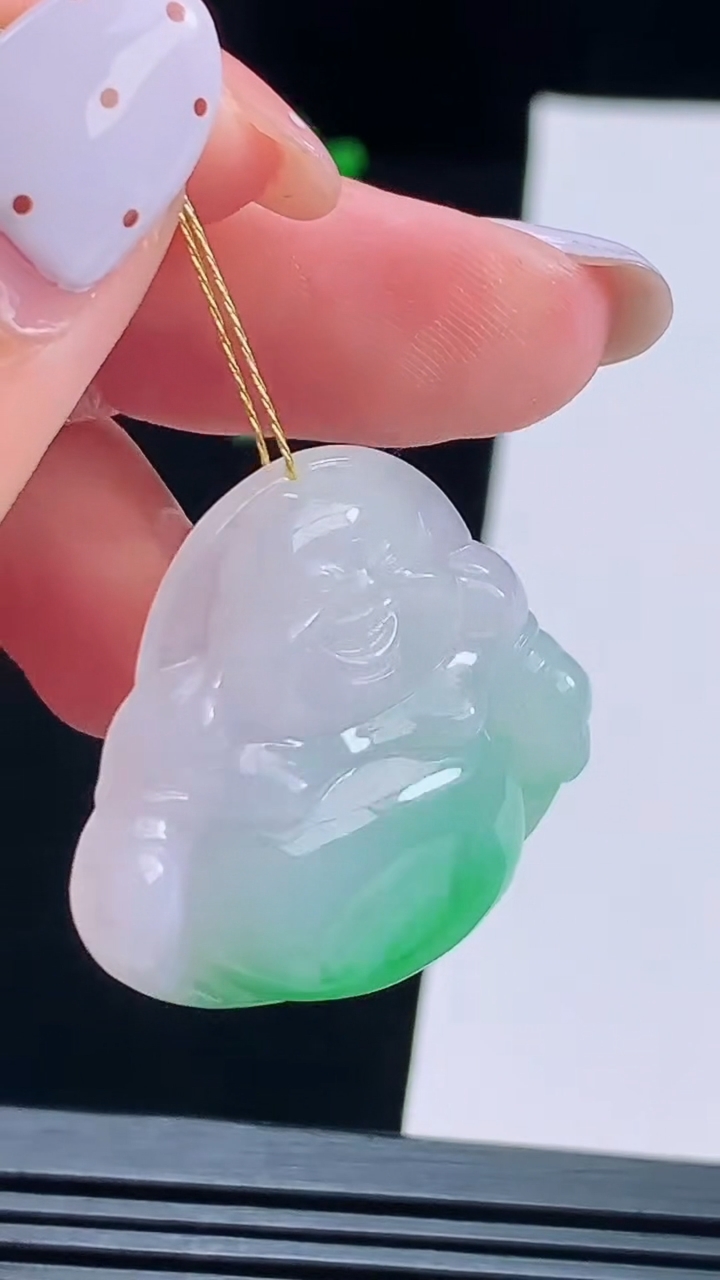 天然A货翡翠佛公吊坠，尺寸28.5-32-6 重量:8.86g
8月17日