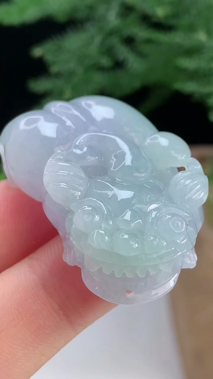 天然A货翡翠紫罗兰貔貅吊坠，尺寸38.5-25-12.5，重量:24.62g
8月17日