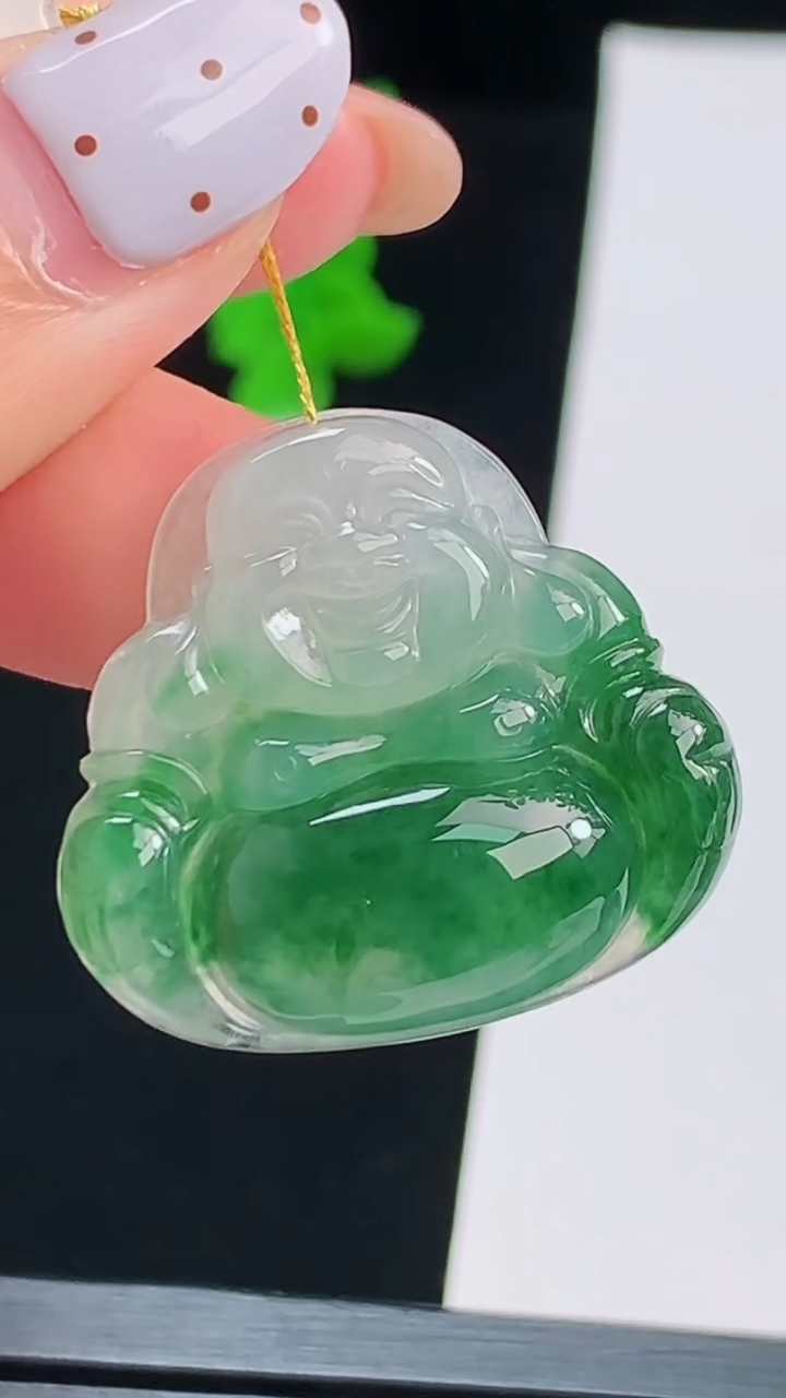 天然A货翡翠佛公吊坠，尺寸26-28-6 重量:6.51g
8月17日