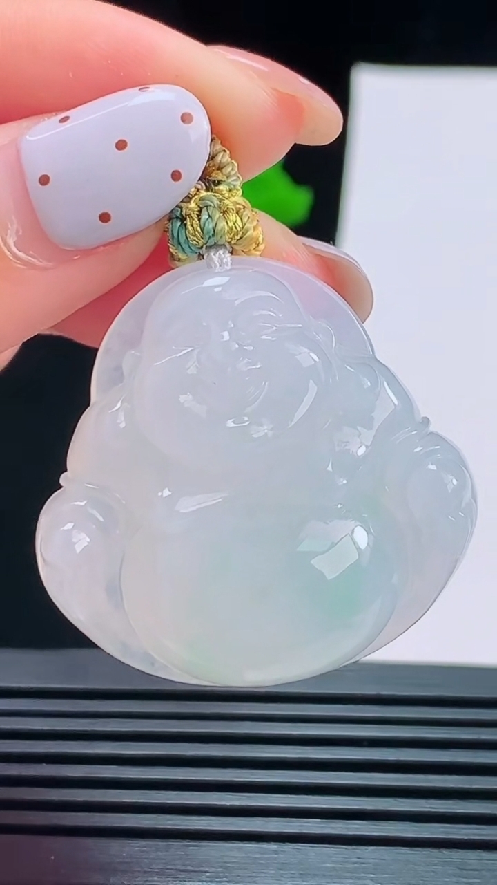 天然A货翡翠佛公吊坠，尺寸32.5-34-10 重量:17.22g
8月17日
