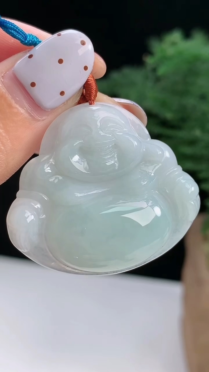 天然A货翡翠佛公吊坠，尺寸31-36-6 重量:9.83g
8月17日