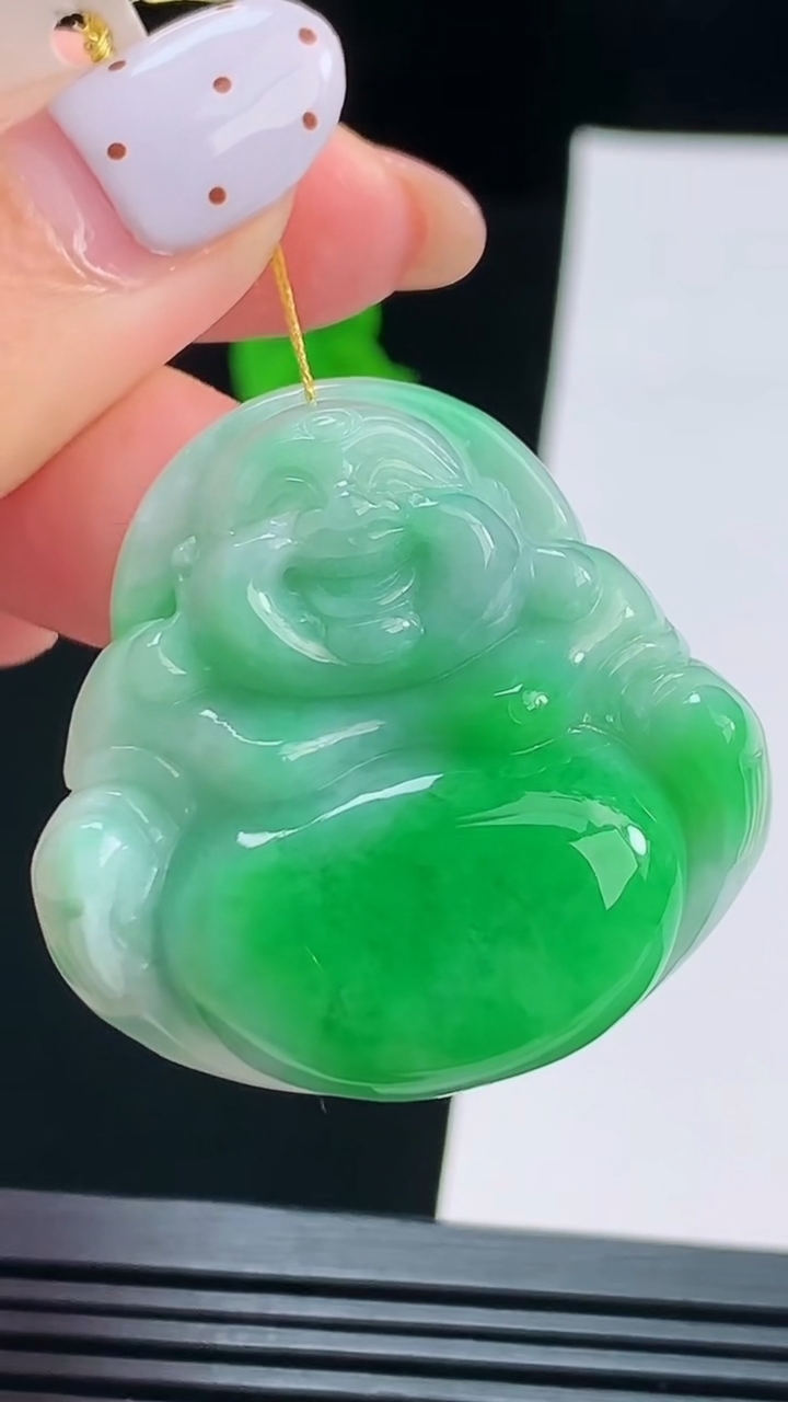天然A货翡翠佛公吊坠，尺寸33.6-34.5-10.6 重量:20.34g
8月17日