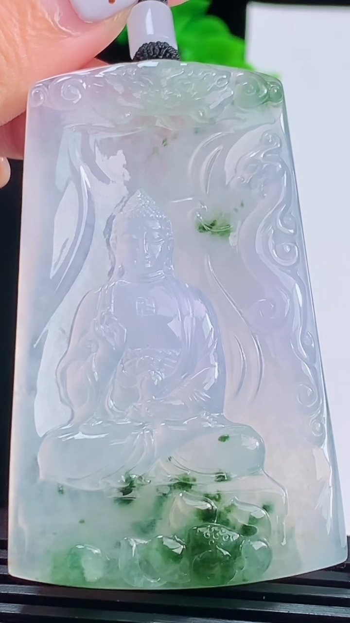 天然A货翡翠种飘花阿弥陀佛吊坠，尺寸63-39-5.5 重量:35.53g
8月19日