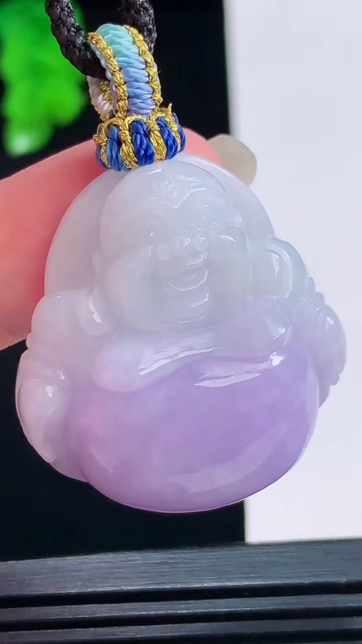 天然A货翡翠紫罗兰佛公吊坠，尺寸31.5-31-12.7重量:22.03g
8月19日