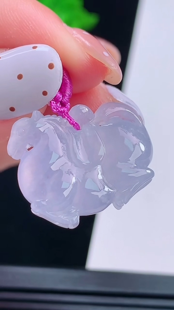 天然A货翡翠紫罗兰生肖马吊坠，尺寸19-22.6-5.8，重量:5.14g
8月21日