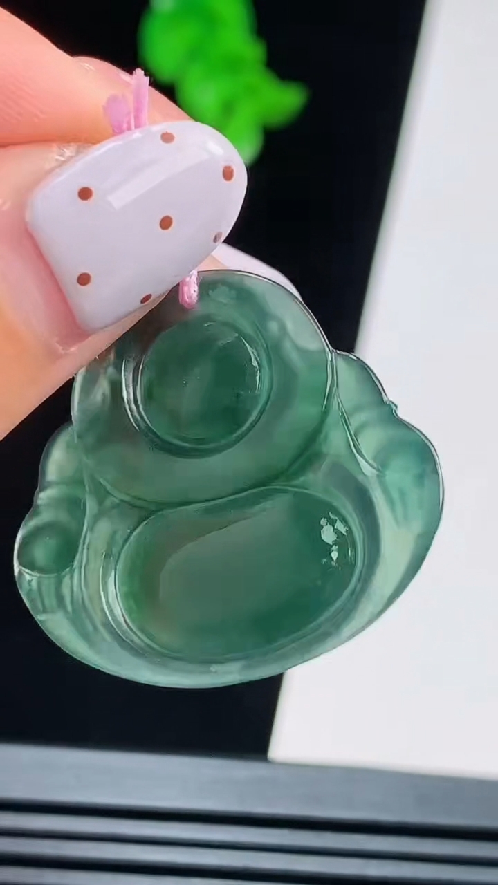 天然A货翡翠蓝水佛公吊坠，尺寸28-30-5 重量:6.00g
8月21日