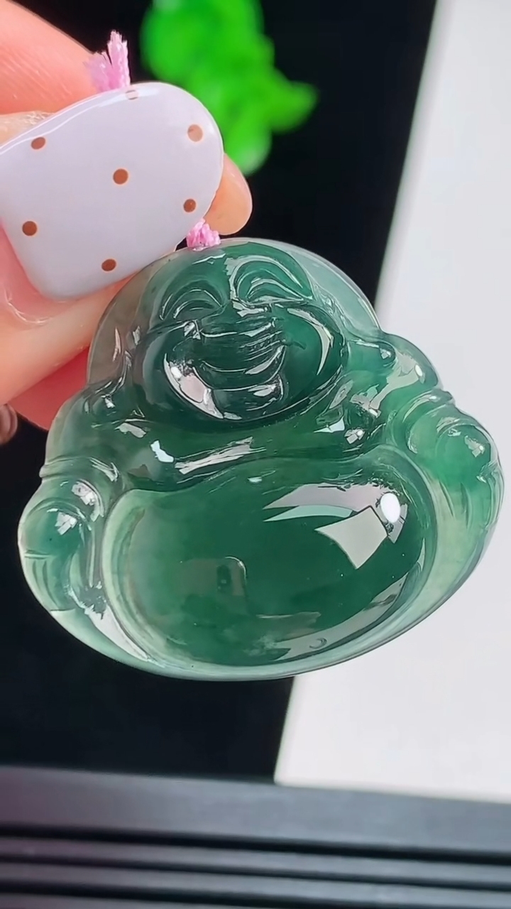 天然A货翡翠蓝水佛公吊坠，尺寸28-30-5 重量:6.00g
8月21日