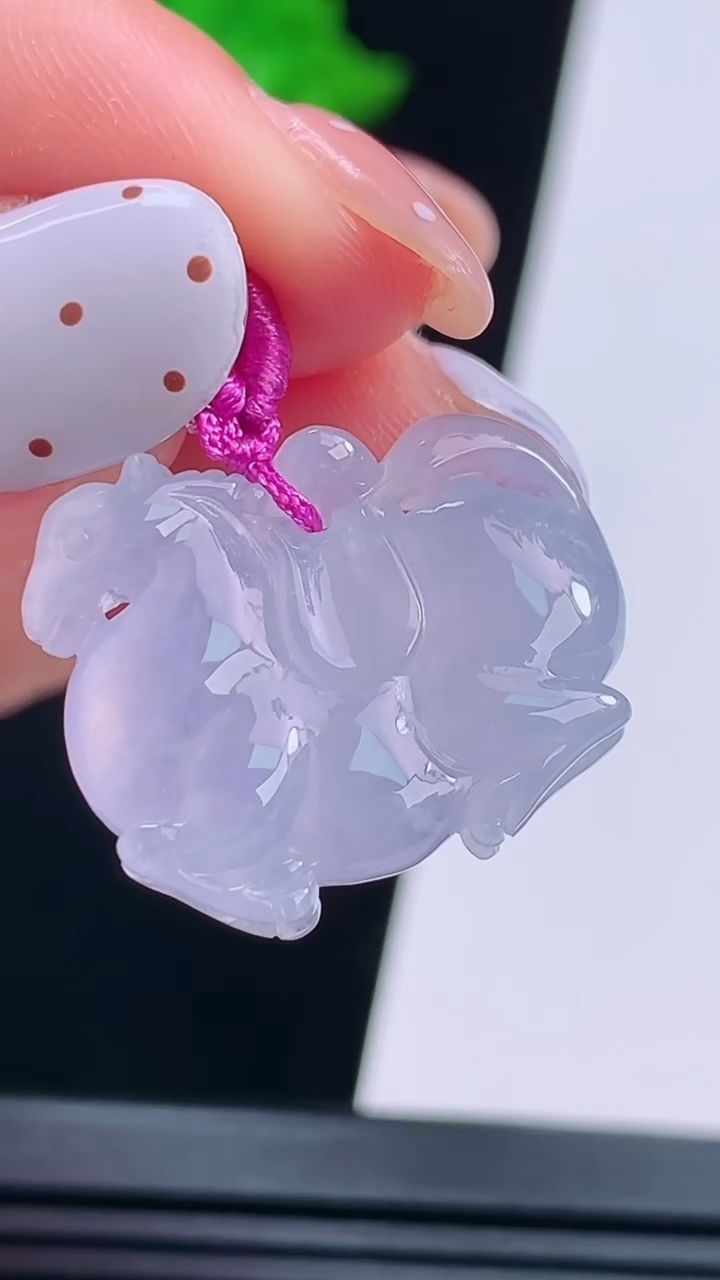 天然A货翡翠紫罗兰生肖马吊坠，尺寸19-22.6-5.8，重量:5.14g
8月21日
