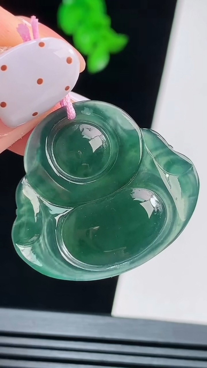 天然A货翡翠蓝水佛公吊坠，尺寸28-30-5 重量:6.00g
8月21日