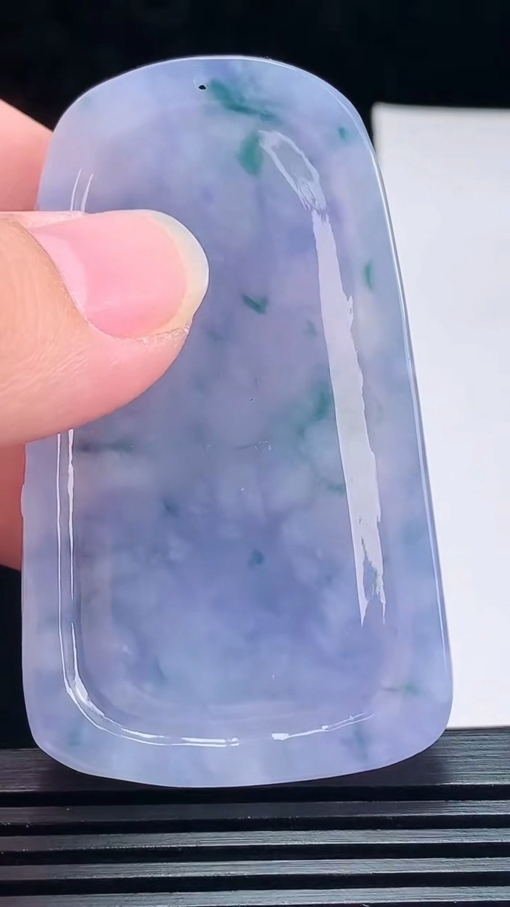 天然A货翡翠种紫罗兰 飘花大势至菩萨吊坠，尺寸63-37-7.3 重:38.91g
8月26日