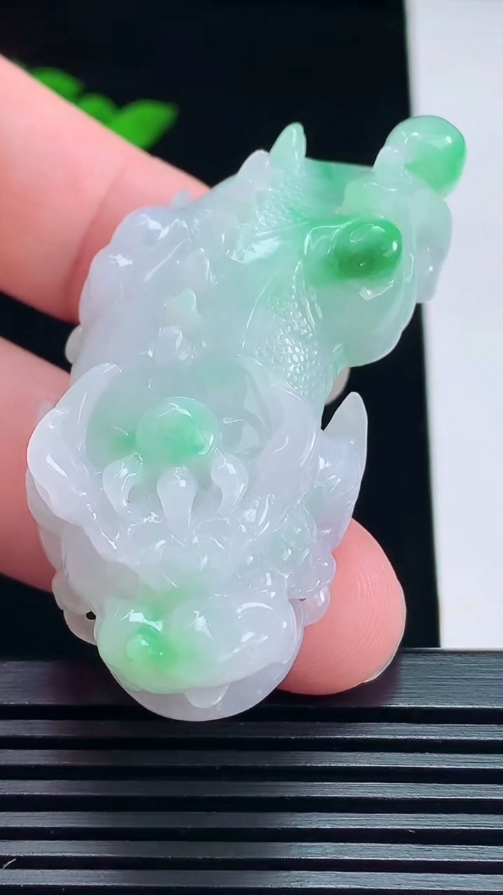 天然A货翡翠貔貅吊坠，尺寸55.3-25.3-14 重:43.50g  h1213
8月26日