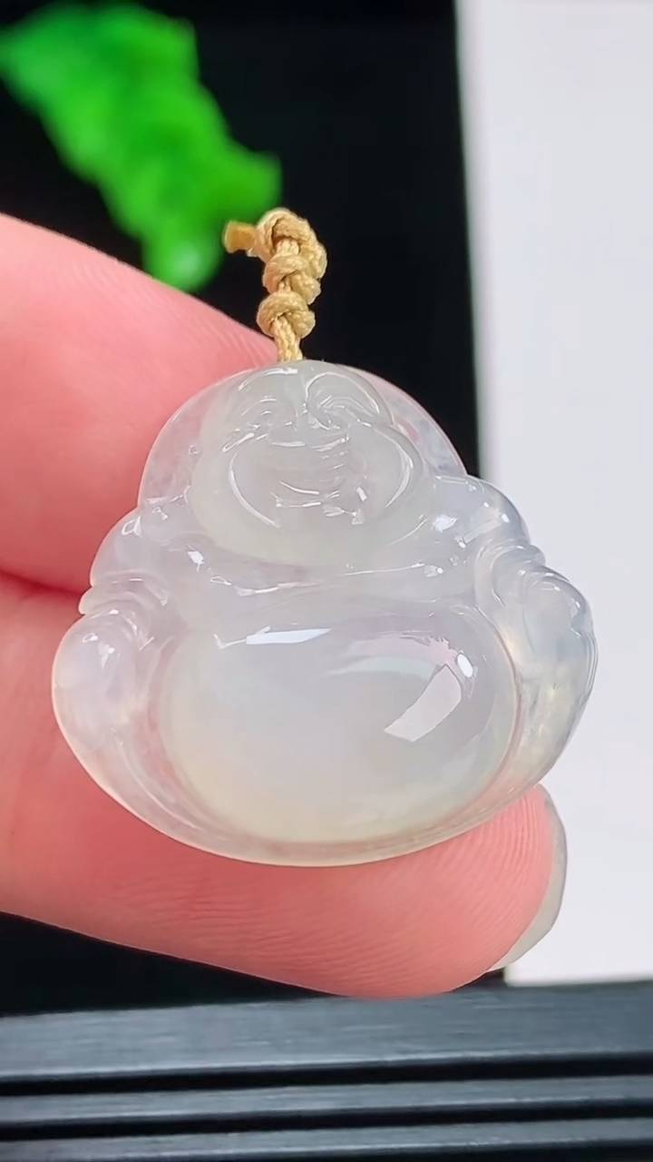 天然A货翡翠佛公吊坠，尺寸24-24.9-5.7重量:4.88g
8月26日