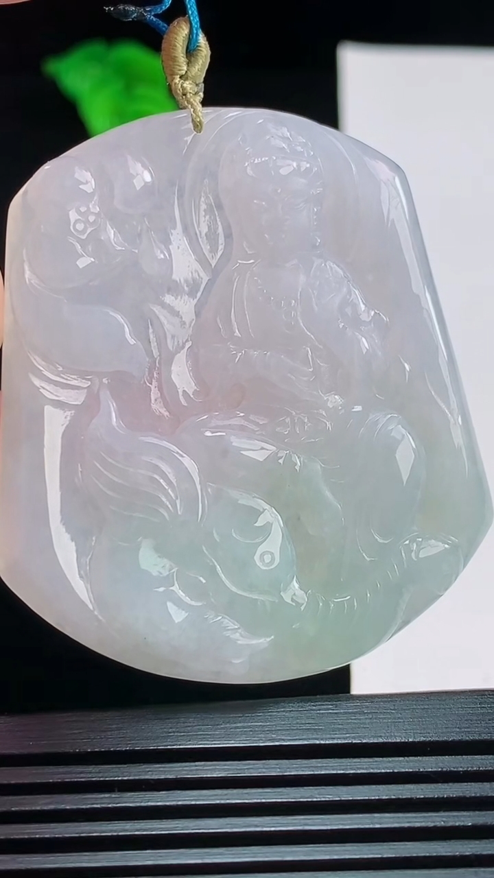 天然A货翡翠冰种飘花普贤菩萨吊坠，尺寸53.4-45.4-5.4重量:26.61g
8月26日