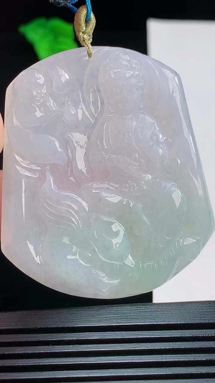 天然A货翡翠冰种飘花普贤菩萨吊坠，尺寸53.4-45.4-5.4重量:26.61g
8月26日