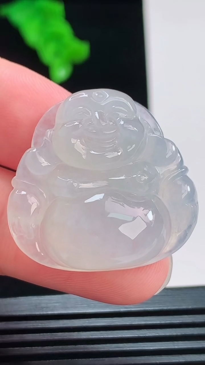 天然A货翡翠佛公吊坠，尺寸28.7-30.2-8.2重量:11.69g
8月26日