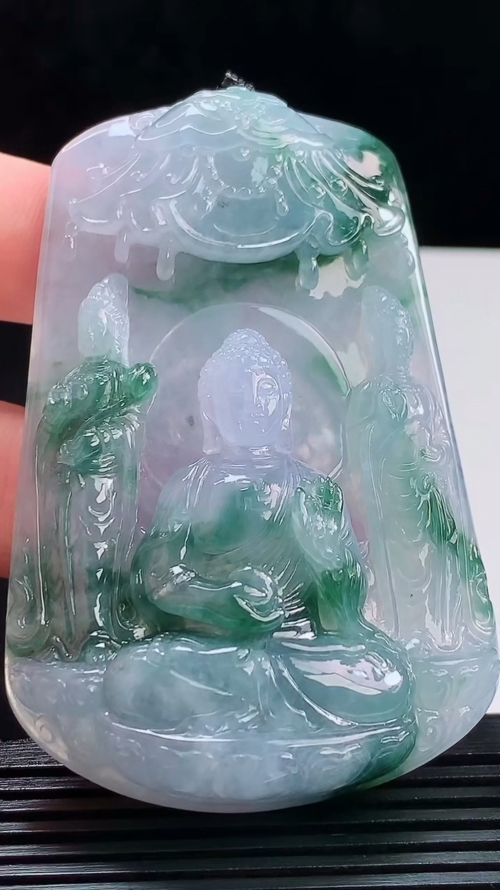 天然A货翡翠种紫罗兰 飘花西方三圣观音菩萨吊坠，尺寸76.4-49.7-14重量:82.09g
8月