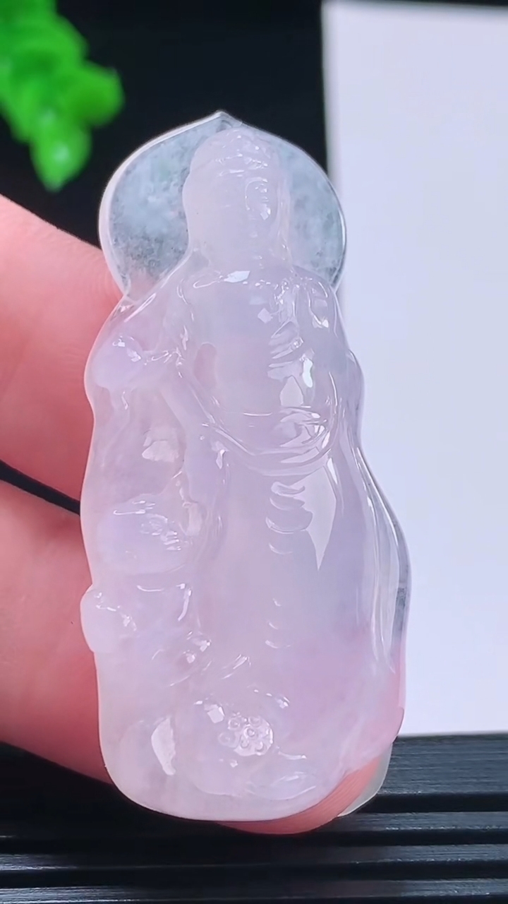 天然A货翡翠观音菩萨吊坠，尺寸49.9-23.3-7.9重量:16.39g
8月27日