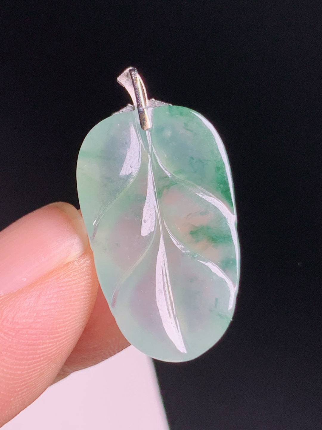 ️ 冰种飘花树叶吊坠，底色清爽飘花灵动，版型饱满温润耐看