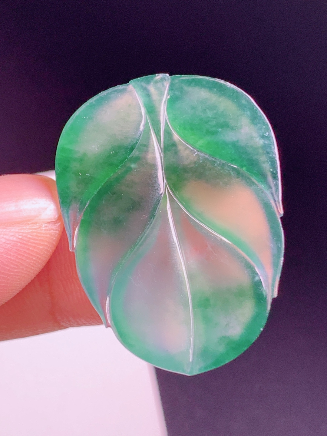 ️ 冰种飘绿树叶裸石，色匀水润雕工流畅，事业顺遂前程似锦，裸石41.5-22.9-3.5，28