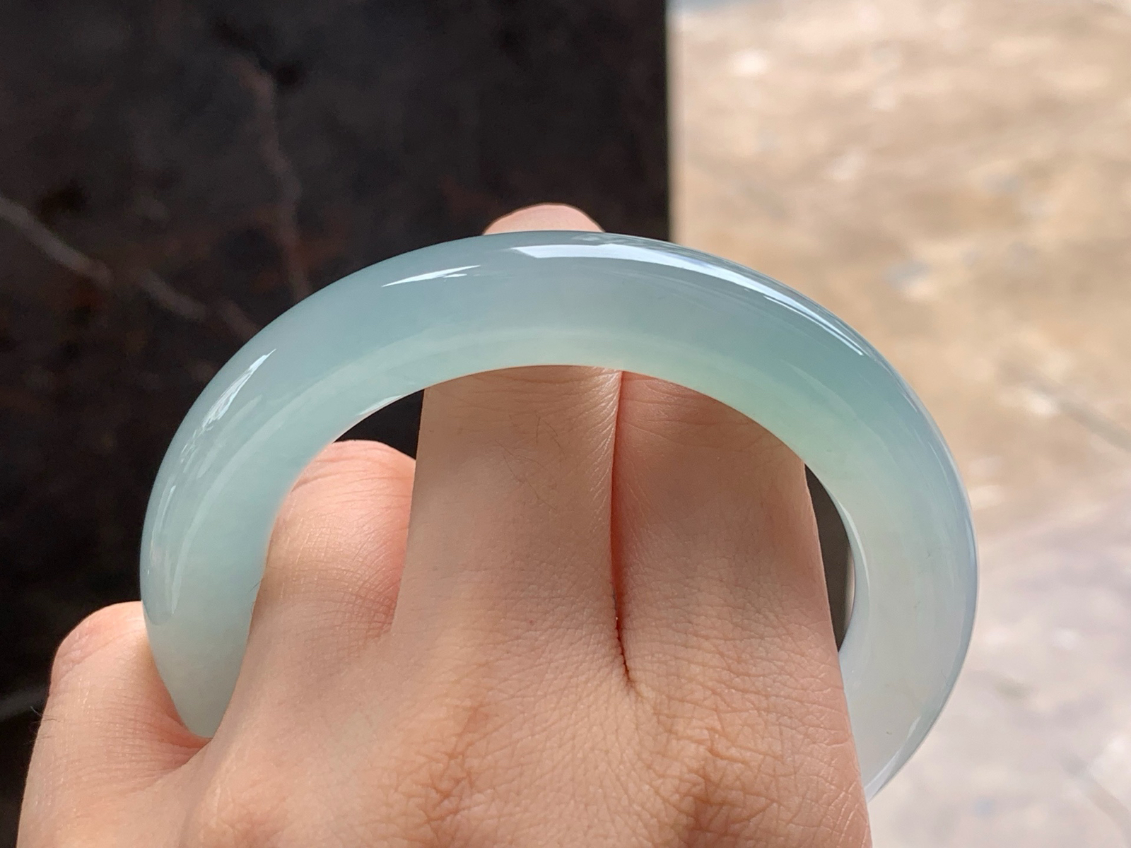 57-11.4
冰种晴水圆条手镯^_^冰味十足～半山半水实物漂亮