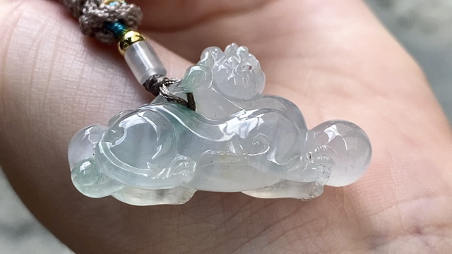 ️ 冰飘彩立体麒麟, 37*20.3*9 完整