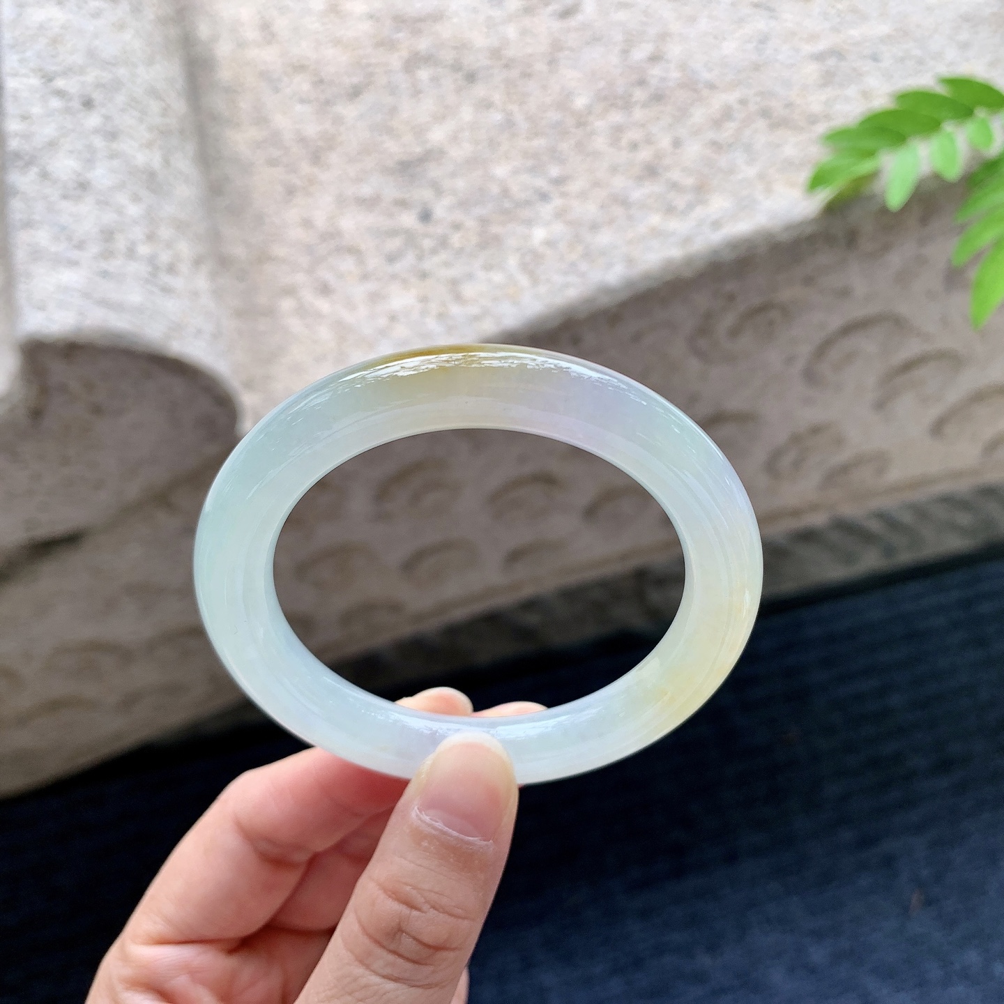 圆条51 52，圈口52.1/9.3/9，编码BA073012，冰糯黄翡，水润，种老，细腻，打灯有棉线