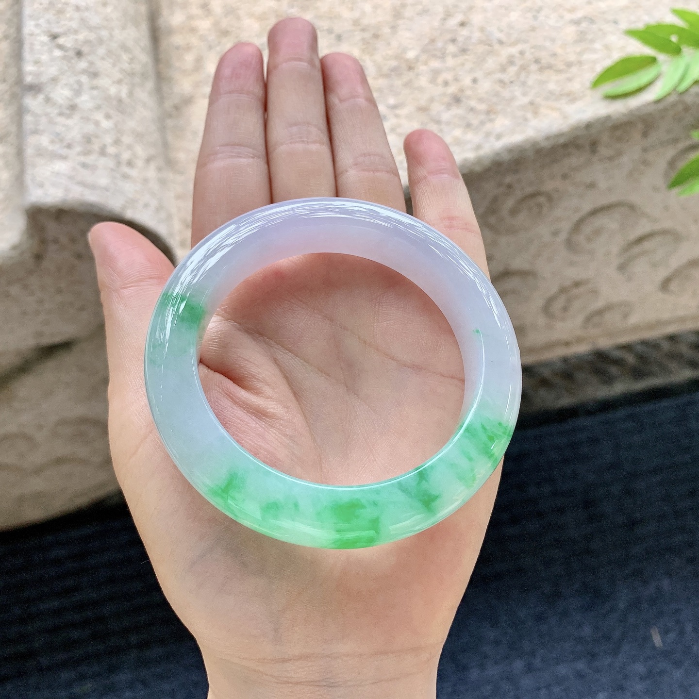 正圈53 54，圈口54.2/12.1/10.1，编码XY080126，冰糯春彩，飘阳绿，水润，种老