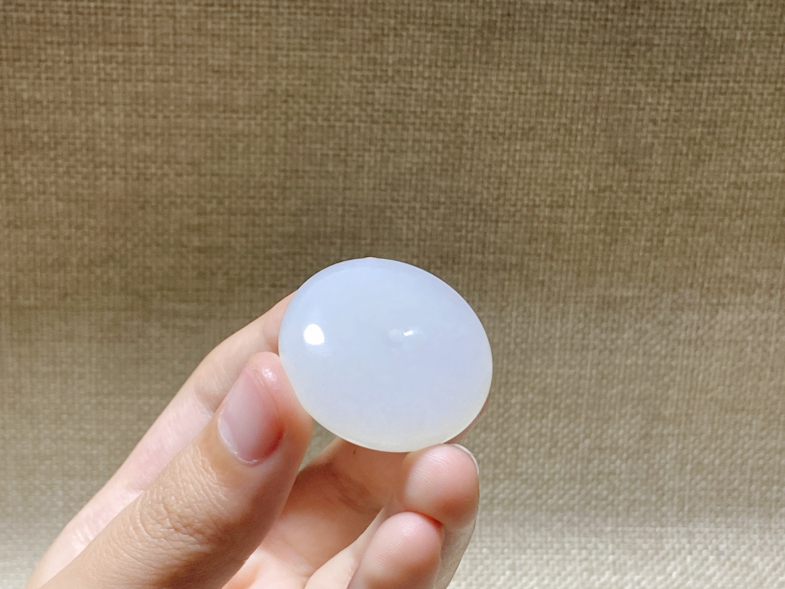 老坑和田玉羊脂白玉平安扣挂件，尺寸31/11重20.6克，美好寓意平安如意万事顺心，配戴美丽动人 玉质细腻油润无裂无杂