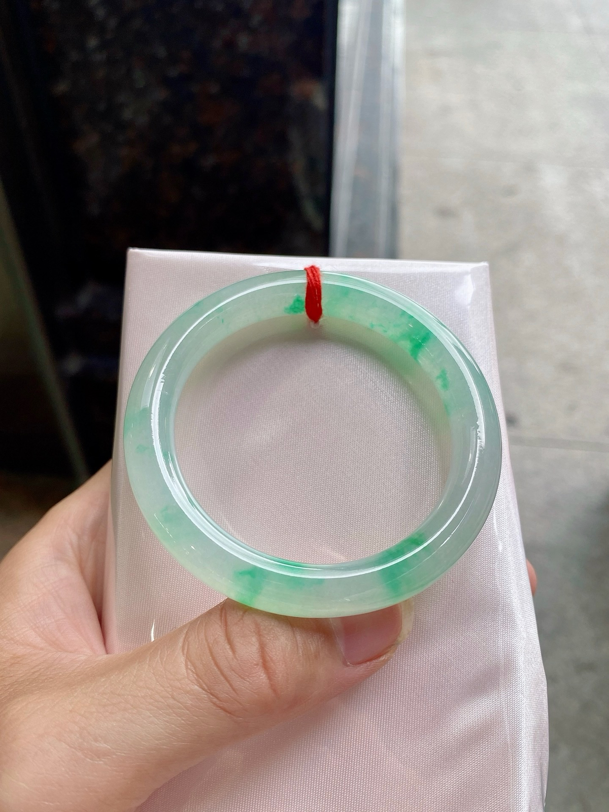 圈口50.7-8.8     【冰种飘甜绿圆条手镯】*圈口50  51可戴  质地细腻   种水好