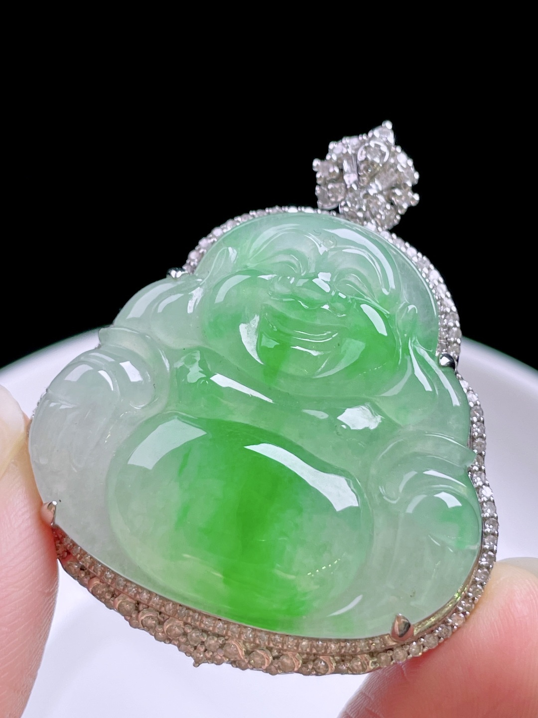 ️ 冰种绿花佛公 花色灵动，油润冰胶，18k金镶嵌 整体：42.5/35/10.3 裸石：32.4/29.4