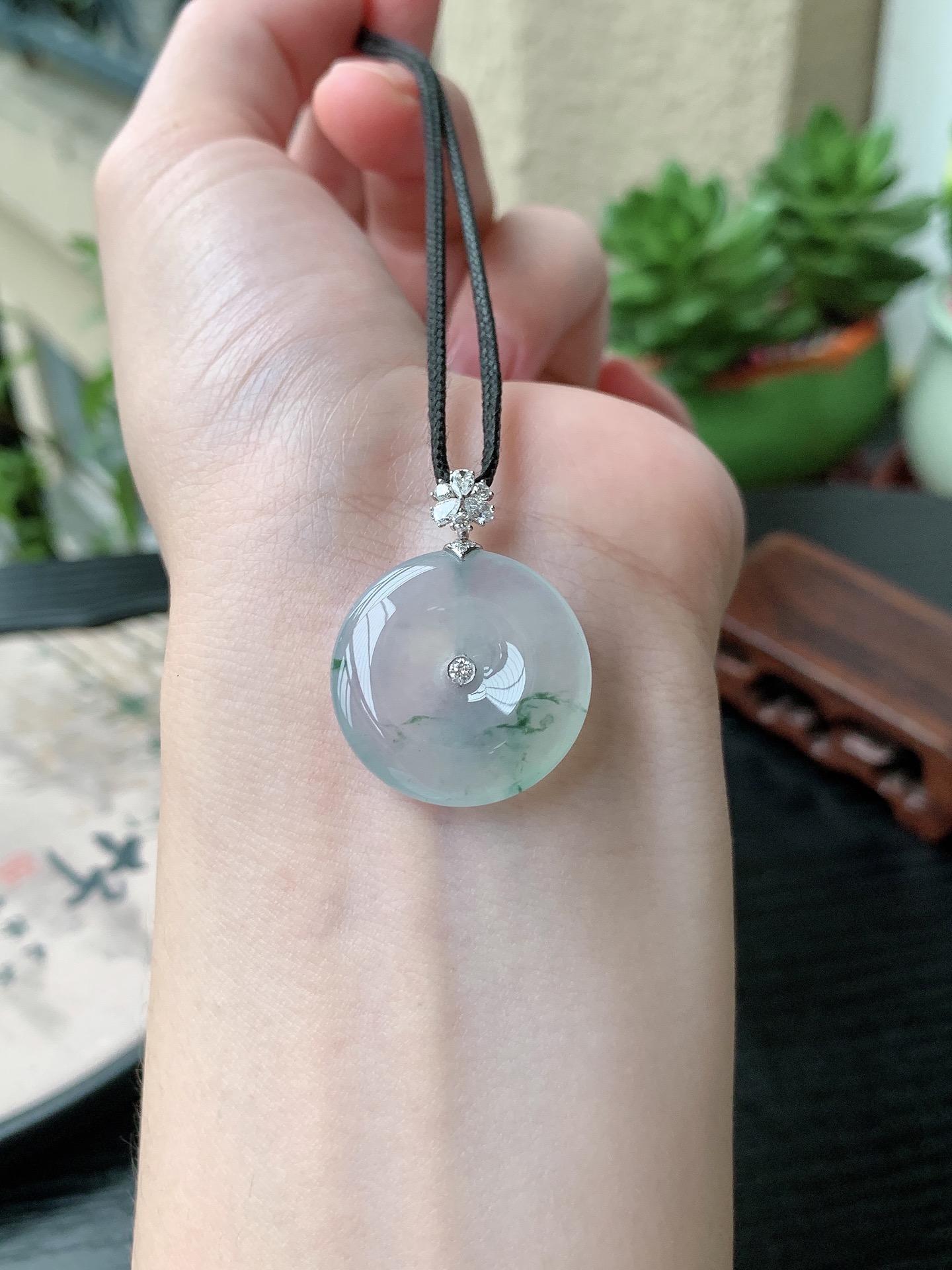 18k金镶嵌老坑冰种胶感飘蓝花平安扣吊坠,裸石尺寸:22.5-4.3mm