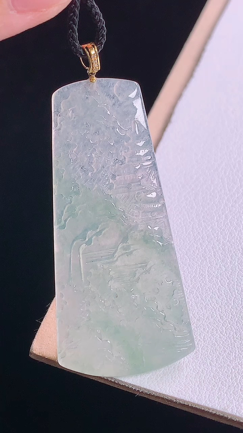18K冰种山水牌吊坠，无裂，尺寸:53.2-47.5-22.2-3.1mm，29