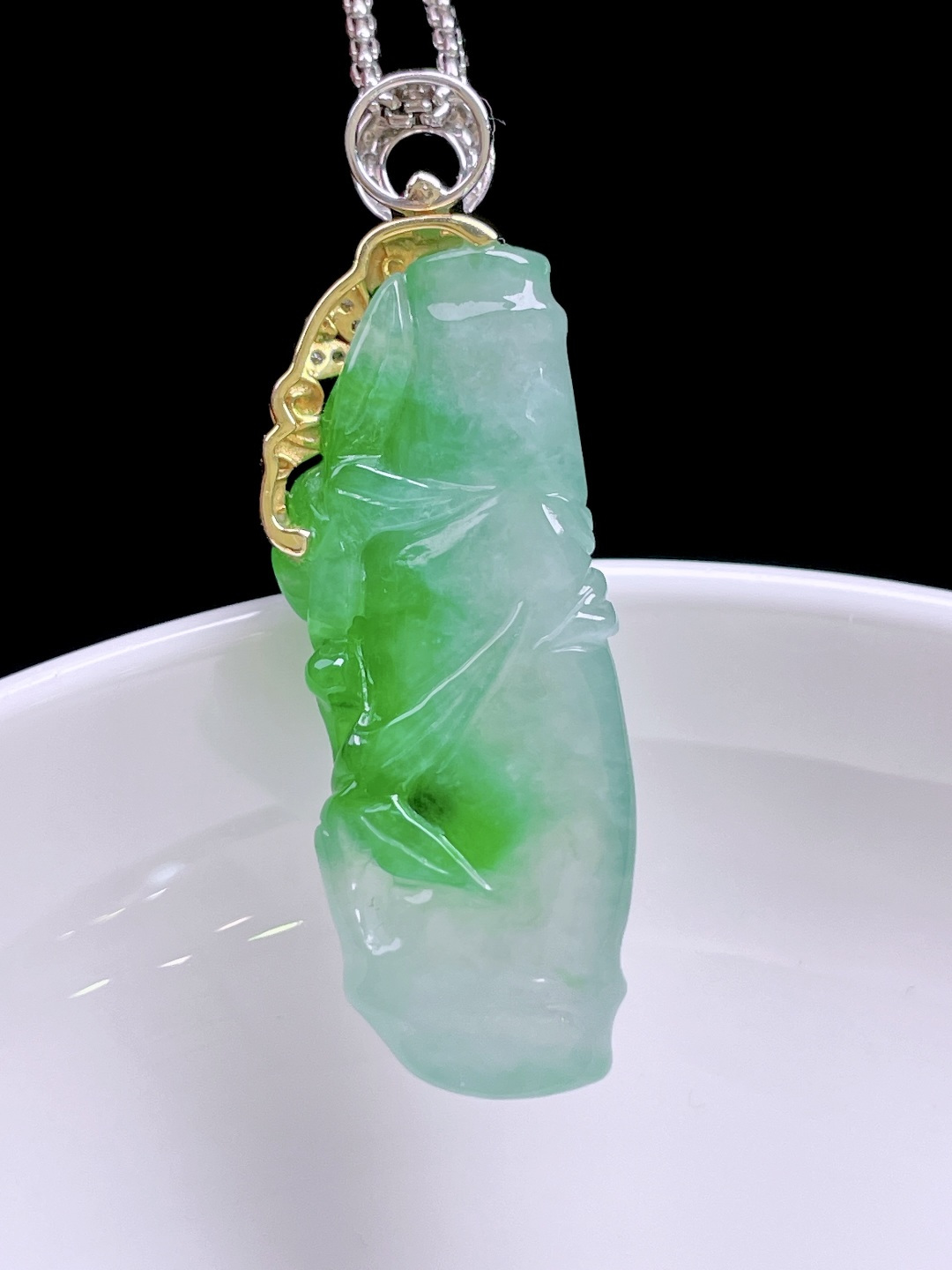 ️ 冰阳绿节节高升 色泽浓郁，种老水润，18k金镶嵌 整体：40 裸石：34/12.6/7.3