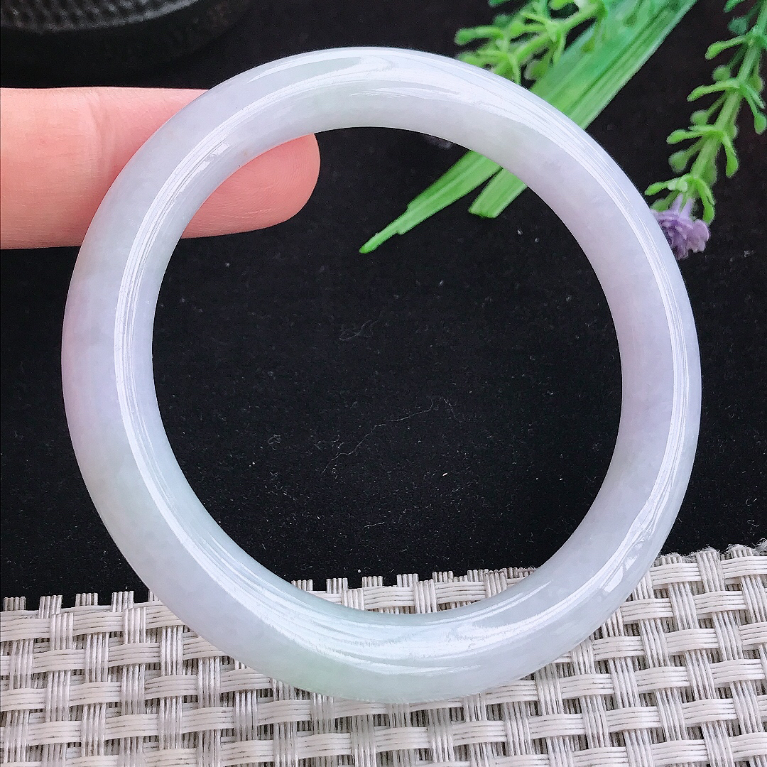 实拍A货翡翠54.5/9.4/9.3老坑秀气冰润圆条手镯玉镯平安镯百搭