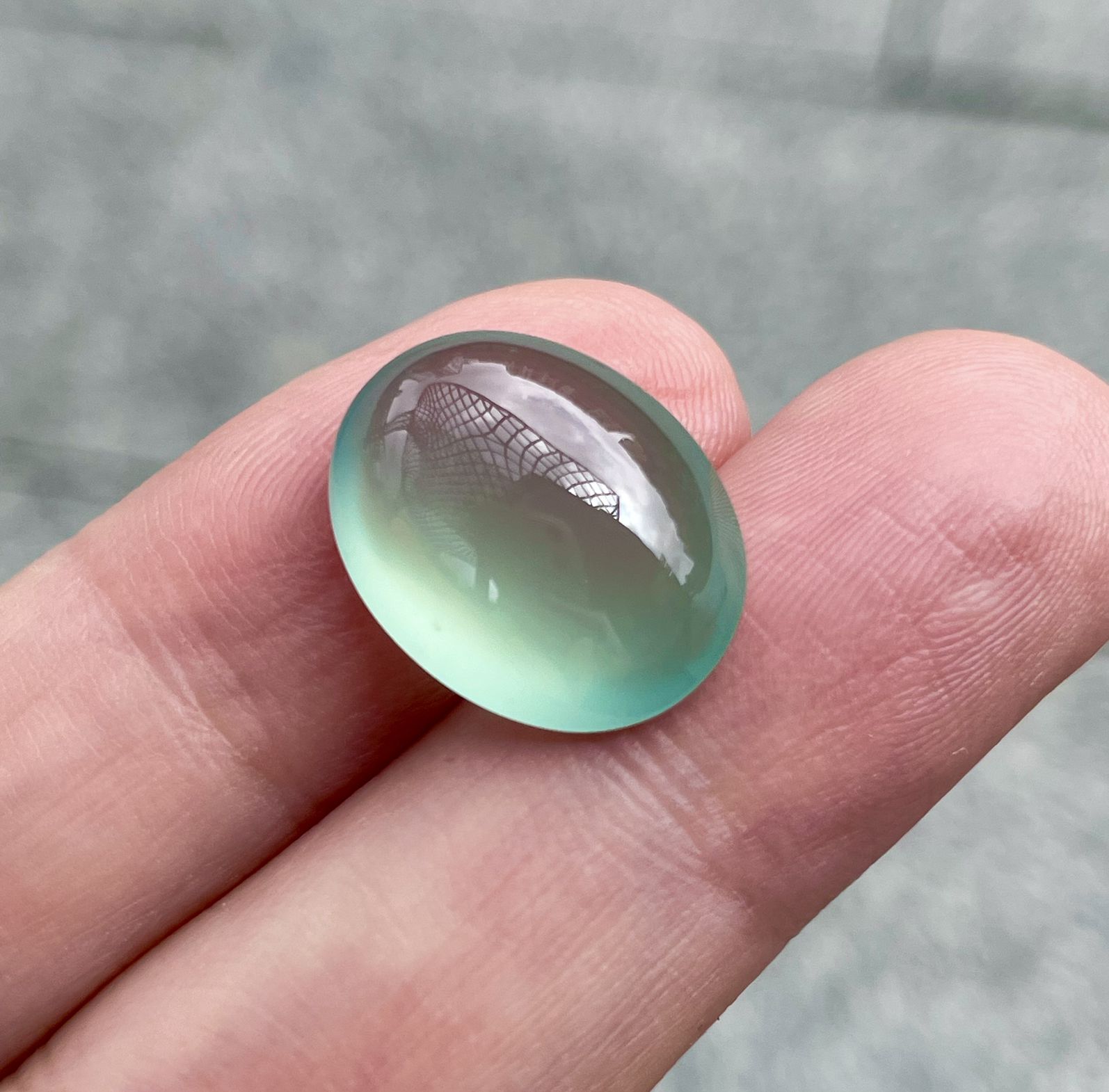 【冰种晴蓝蛋面裸石】质地非常细腻干净，冰润十足，种老冰透，收藏品质。
