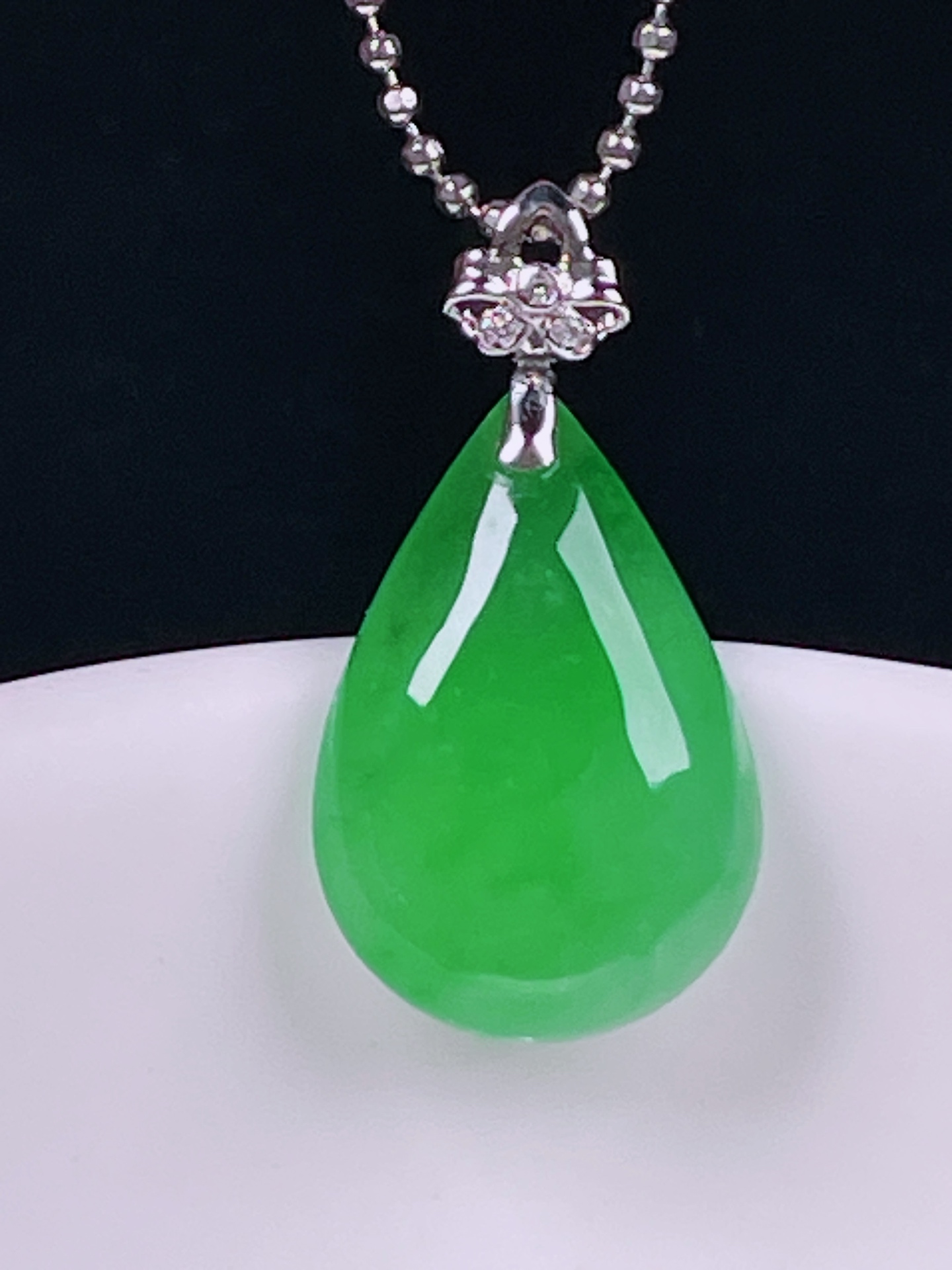 ️冰绿水滴，老种起光，细底通透，尺寸：23裸石18/12.4/4.3mm0801